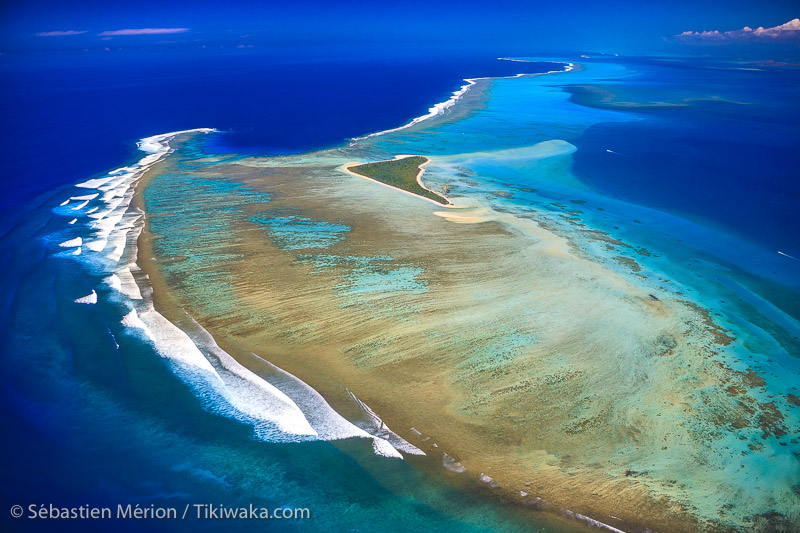 Tenia island, famous surf spot in Bouloupari region, barrier reef, New Caledonia